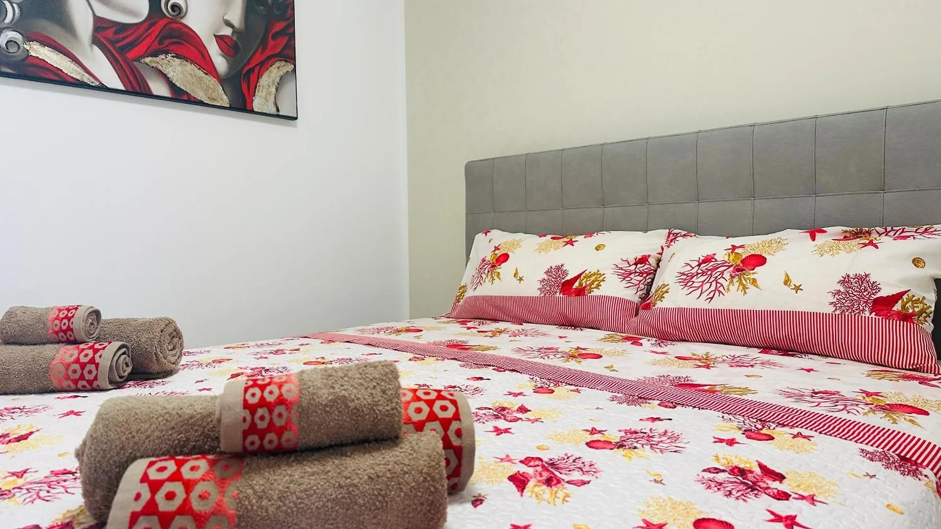 Апартаменты Orange Marina - Paradise Apartaments Марина-ди-Рагуза